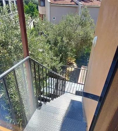 Altinoluk Denize 50 M 1+1 Yeni Edremit (Balikesir)